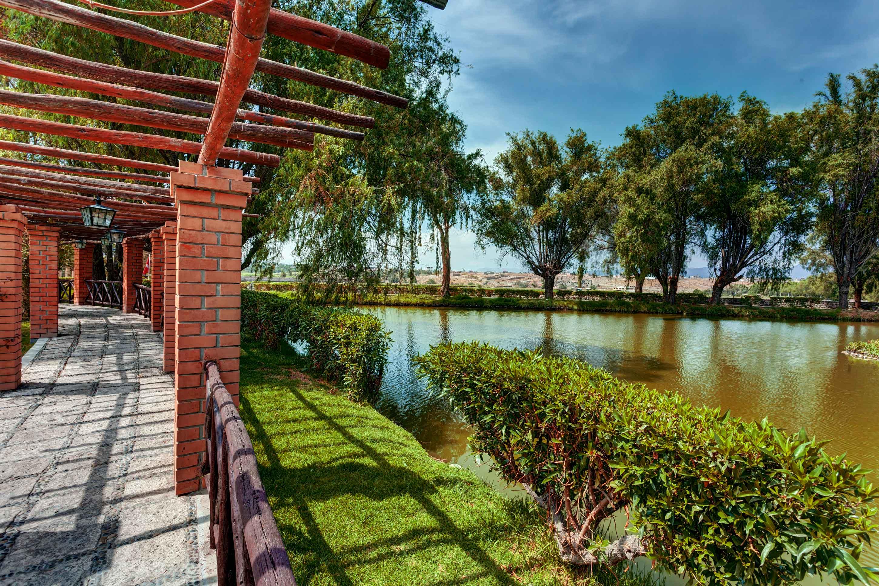 Bth Hotel Arequipa Lake Characato Eksteriør billede