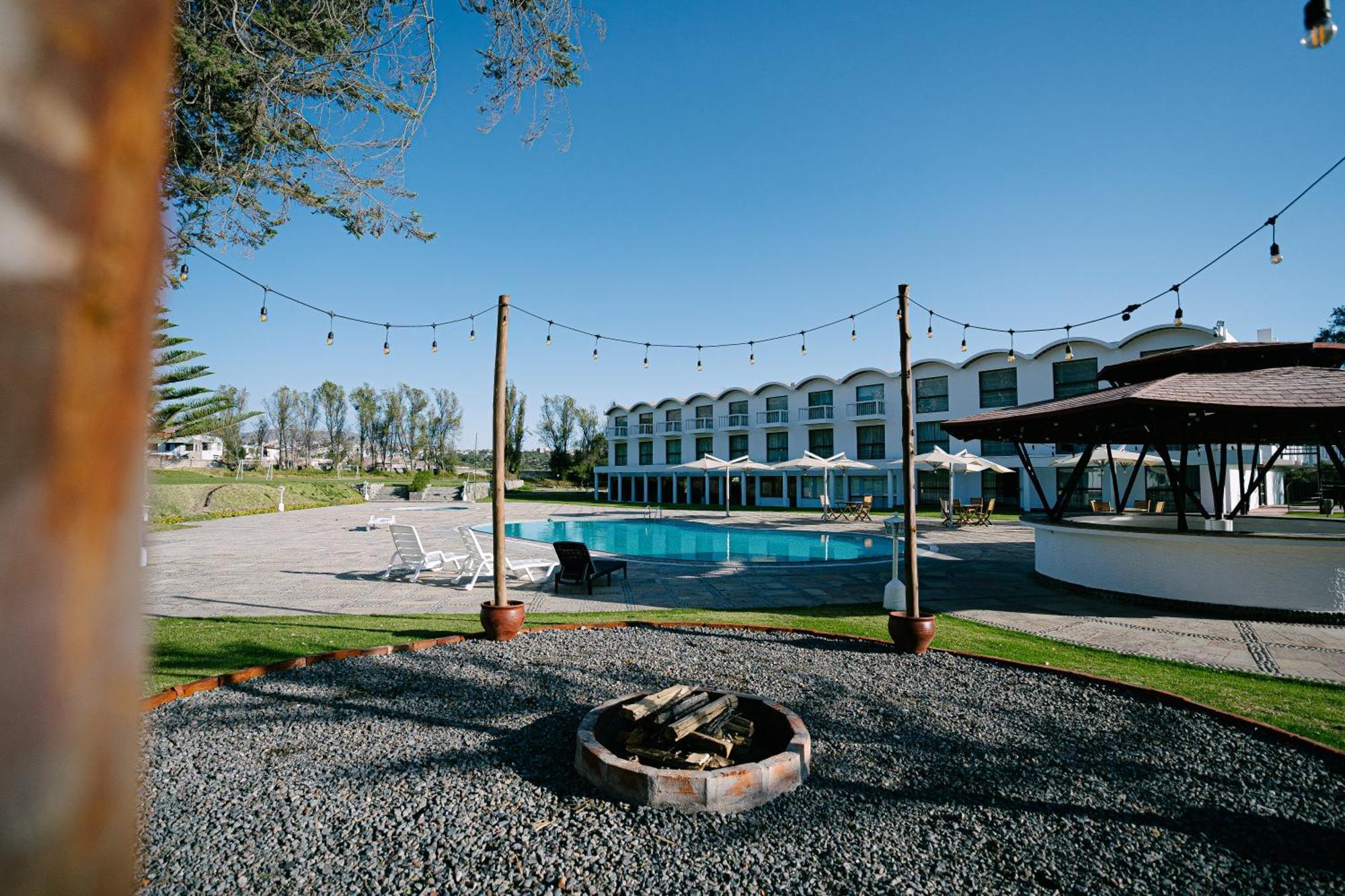 Bth Hotel Arequipa Lake Characato Eksteriør billede