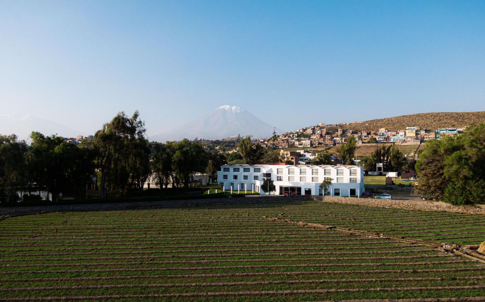 Bth Hotel Arequipa Lake Characato Eksteriør billede