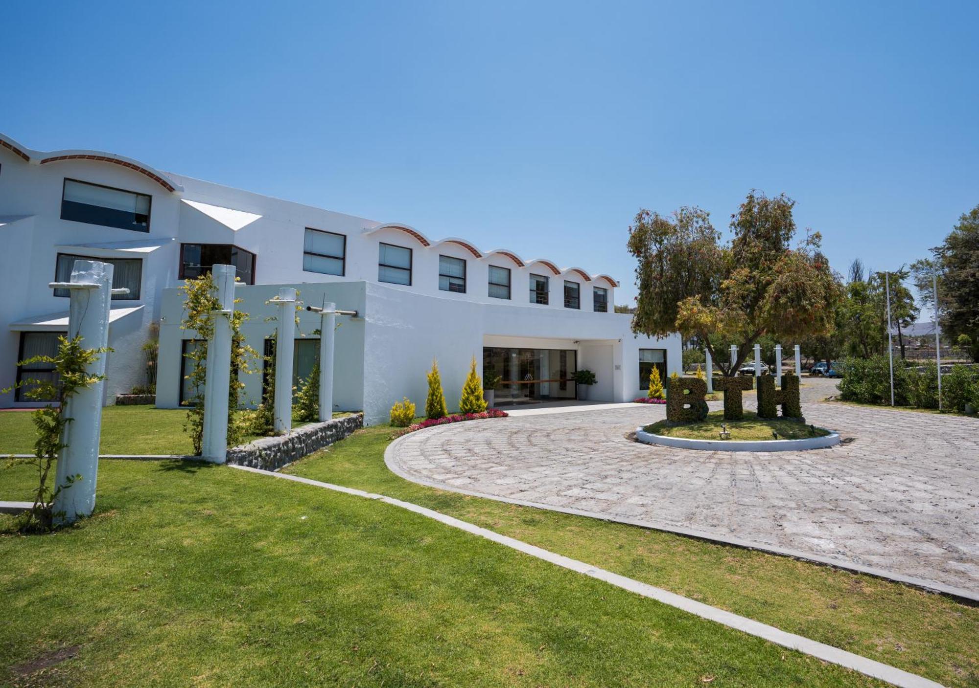 Bth Hotel Arequipa Lake Characato Eksteriør billede
